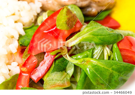 Roasted chicken fillet with fresh vegetables. 34466049