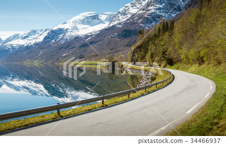 Mountain road in Norway 34466937