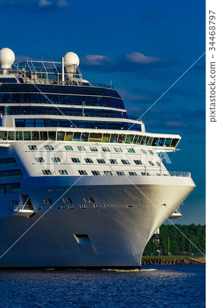 Giant brand new cruise liner 34468797
