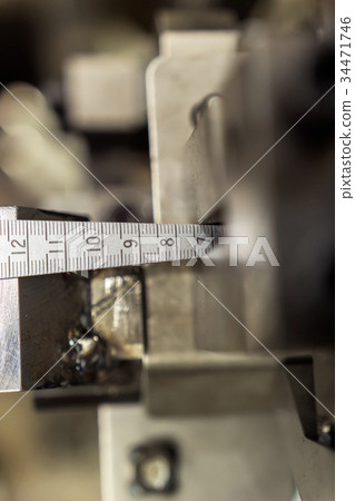 Gage Test Welder Inspection in factory 34471746