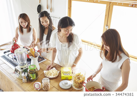 Preparing home parties 34474381