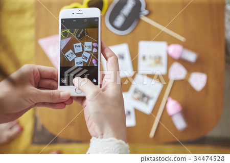 Commemorative photo of baby shower 34474528