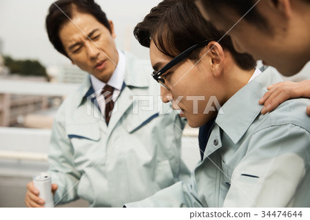 昭和辦公室工作人員休息時間 34474644