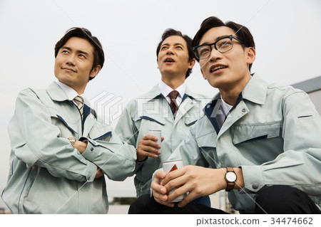 Showa office worker break time 34474662