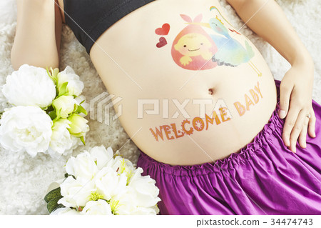 Maternity paint 34474743