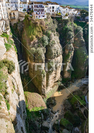 Ronda 34476444