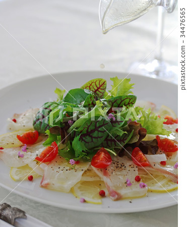 carpaccio of sea bream, snapper, carpaccio 34476565