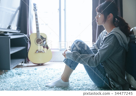 Guitar and ladies 34477245