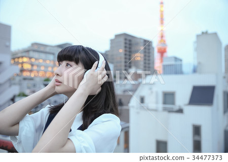 東京塔和婦女 34477373