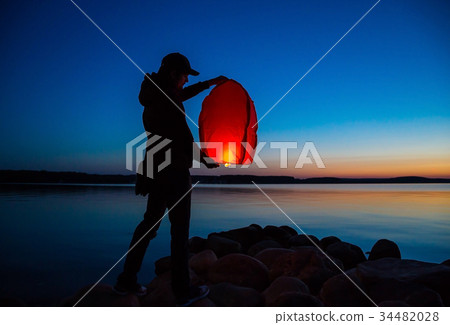 sky flying lantern sky flying lantern 34482028