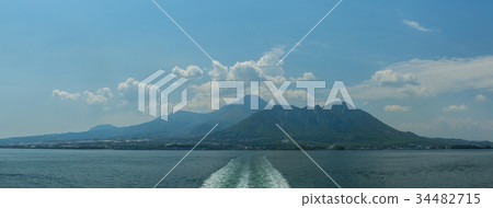 Mt. Bizan and Mt. Unzen on the Shimabara Peninsula, Nagasaki 34482715