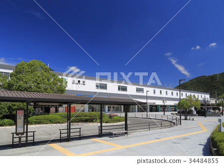 三原站南口出現 三原站南口出現 34484855