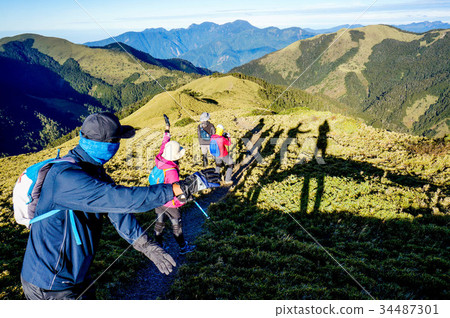 合作 合作 34487301