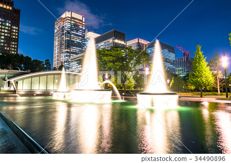 《東京》丸之內/和田倉噴泉公園的夜景 《東京》丸之內/和田倉噴泉公園的夜景 34490896