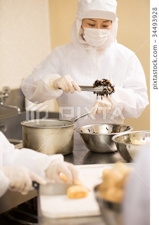 生產午餐和午餐 生產午餐和午餐 34493928