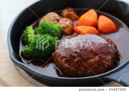 Braised hamburger steak 34497395