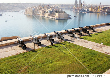 beautiful view from upper Barrakka Gardens of 34499159