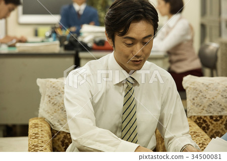 Showa office worker landscape Showa office worker landscape 34500081
