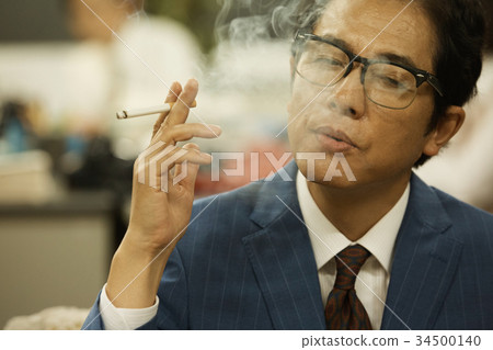 Showa office worker landscape 34500140