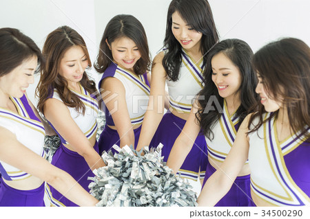 Cheerleader unity portrait Cheerleader unity portrait 34500290