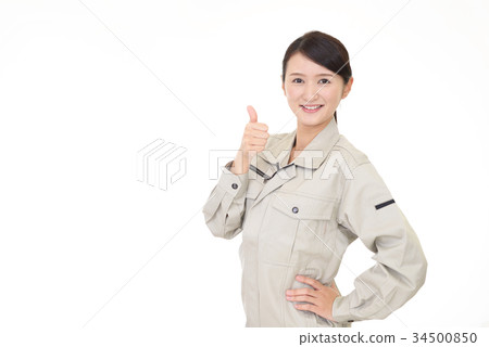 Smiling female workers 34500850