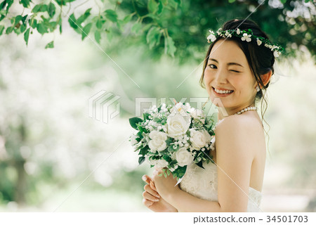 图库照片 新娘 婚礼 花环