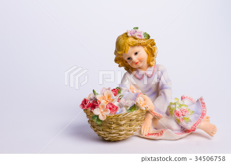 Gentle ceramic  girl 34506758