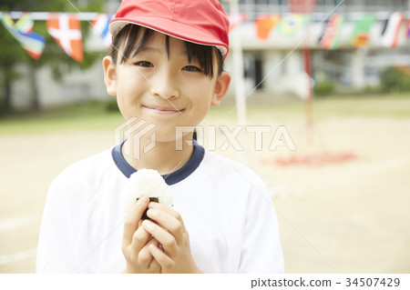 運動會的午餐會 34507429