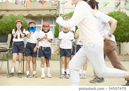 參加運動會的父母 34507479