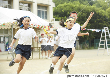 Sports athlete relay player 34507871
