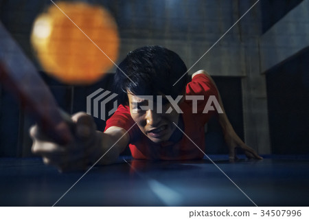 乒乓球運動員的男人 34507996