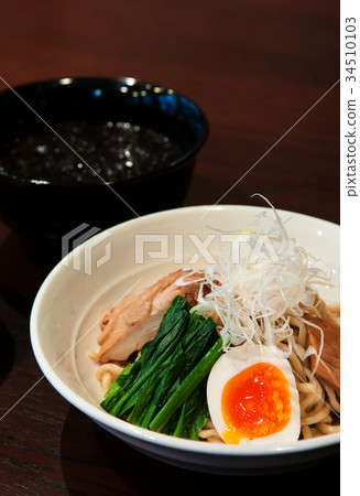 Japanese Chashu ramen 34510103