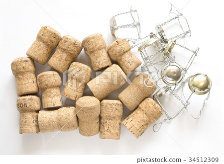 Cork wine 34512309