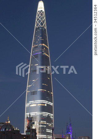Lotte World Tower after sunset Lotte World Tower after sunset 34512364