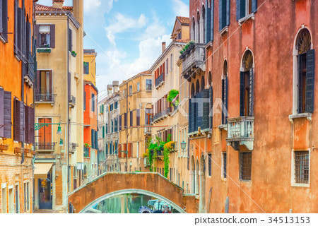 Views of the most beautiful channels of Venice Views of the most beautiful channels of Venice 34513153