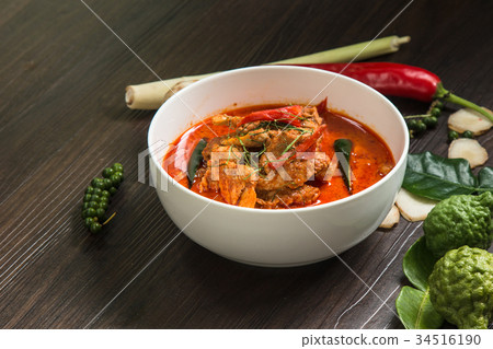 Chicken panang curry and ingredient spice,wooden Chicken panang curry and ingredient spice,wooden 34516190