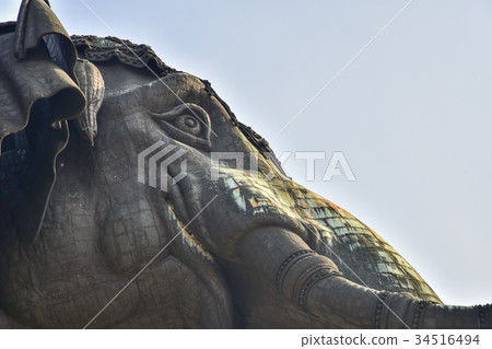 elephant statue 34516494