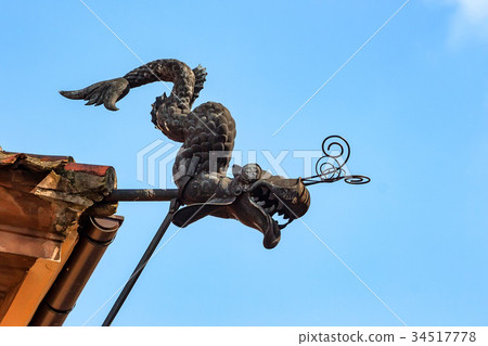 Metal serpent gargoyle 34517778