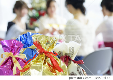  Christmas party 34519142