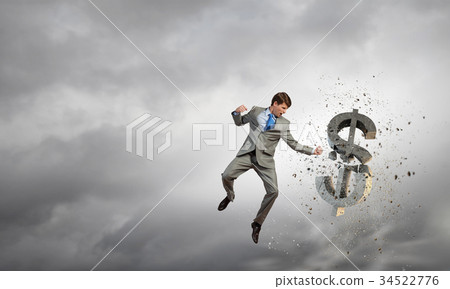 Financial crisis 34522776