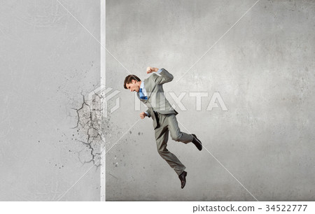 No barriers on my way 34522777