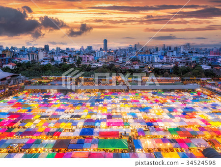 Train night market in Bangkok. 34524598