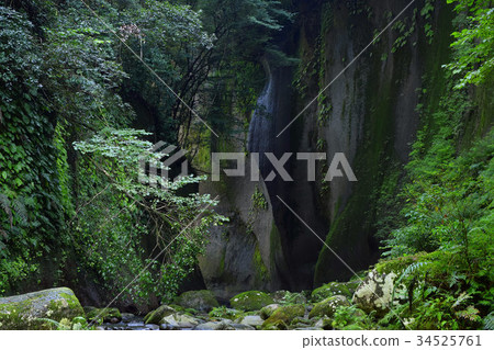 Yufugawa Valley 34525761