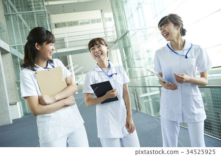 Women's College 34525925