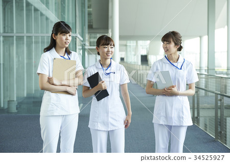 Women's College 34525927