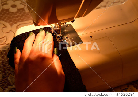 sewing machine closeup 34526284