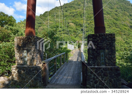 View Fizegawa mountain stream from a suspension bridge in Oemachi, Fukuchiyama City, Kyoto Prefecture 34528924
