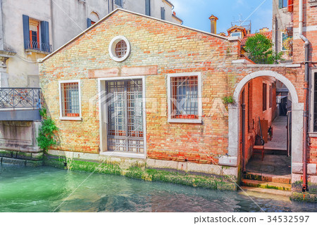 Views of the most beautiful channels of Venice. Views of the most beautiful channels of Venice. 34532597