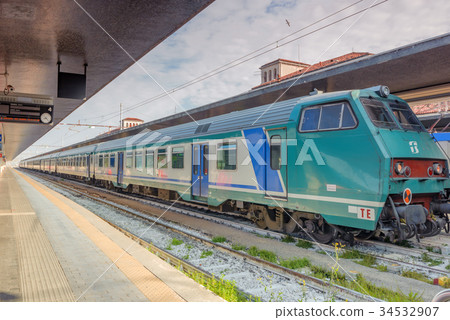 Train on Railways Station in Venice. 34532907