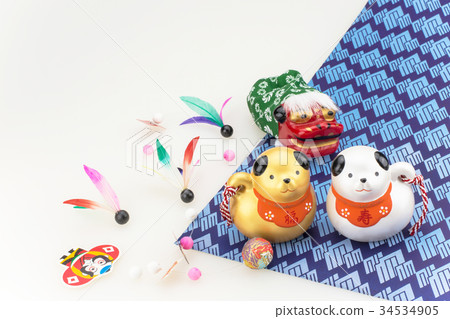 Wolf figurines and New Year's gifts Wolf figurines and New Year's gifts 34534905